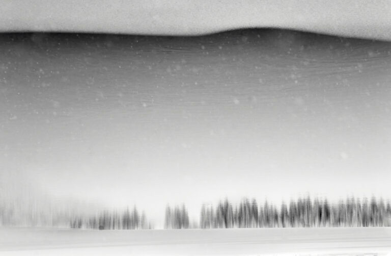Leise rieselt... (Softly falling… (after a traditional German winter song))