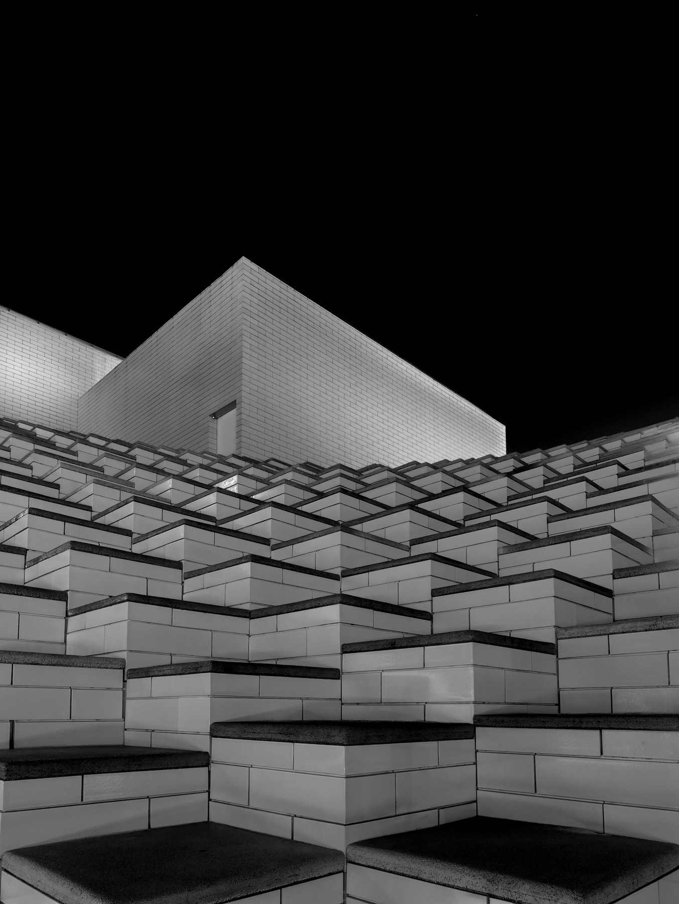 Structures of silence